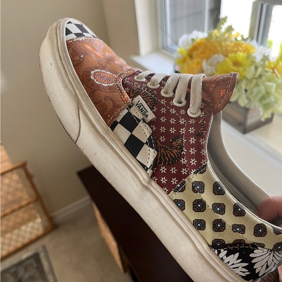 Multi color vans M7.5/W9 - Picture 3 of 3